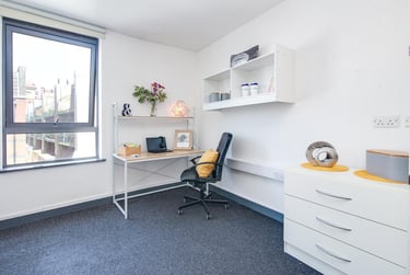 1 bed studio, Fulham Palace Road, Hammersmith, London, W69PA - Image 2